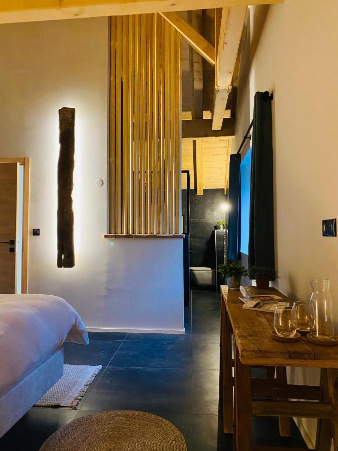 Отель La Loge De La Dolarde - Chambre Nord-Est Преманон Экстерьер фото